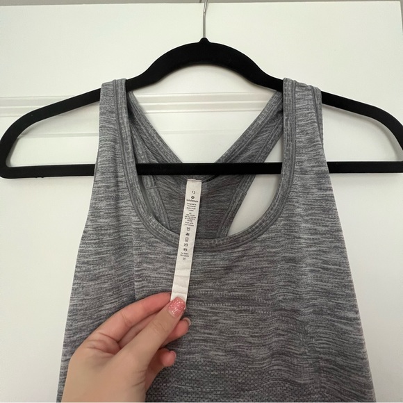 Lululemon Swiftly Tech grey tank top size 12 - Picture 3 of 5